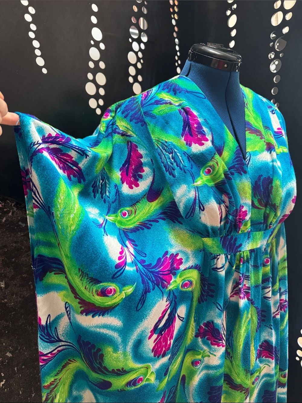 Vintage Vibrant Peacock Print Caftan - Teal, Green & Magenta - Picture 3 of 8
